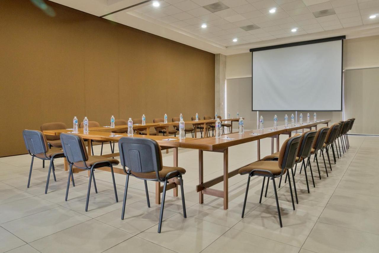 Comfort Inn Córdoba Extérieur photo