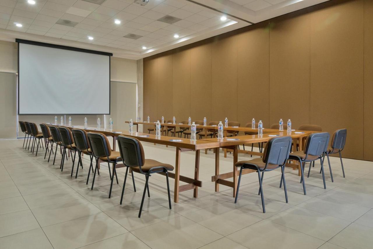 Comfort Inn Córdoba Extérieur photo