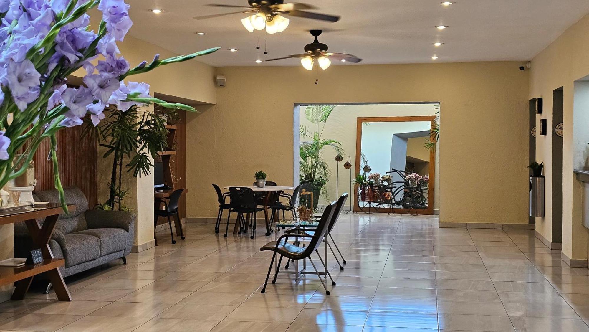 Comfort Inn Córdoba Extérieur photo